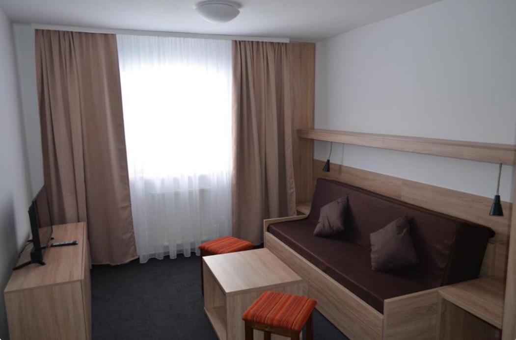 Hotel Ceska Farma Dolni Dvur エクステリア 写真